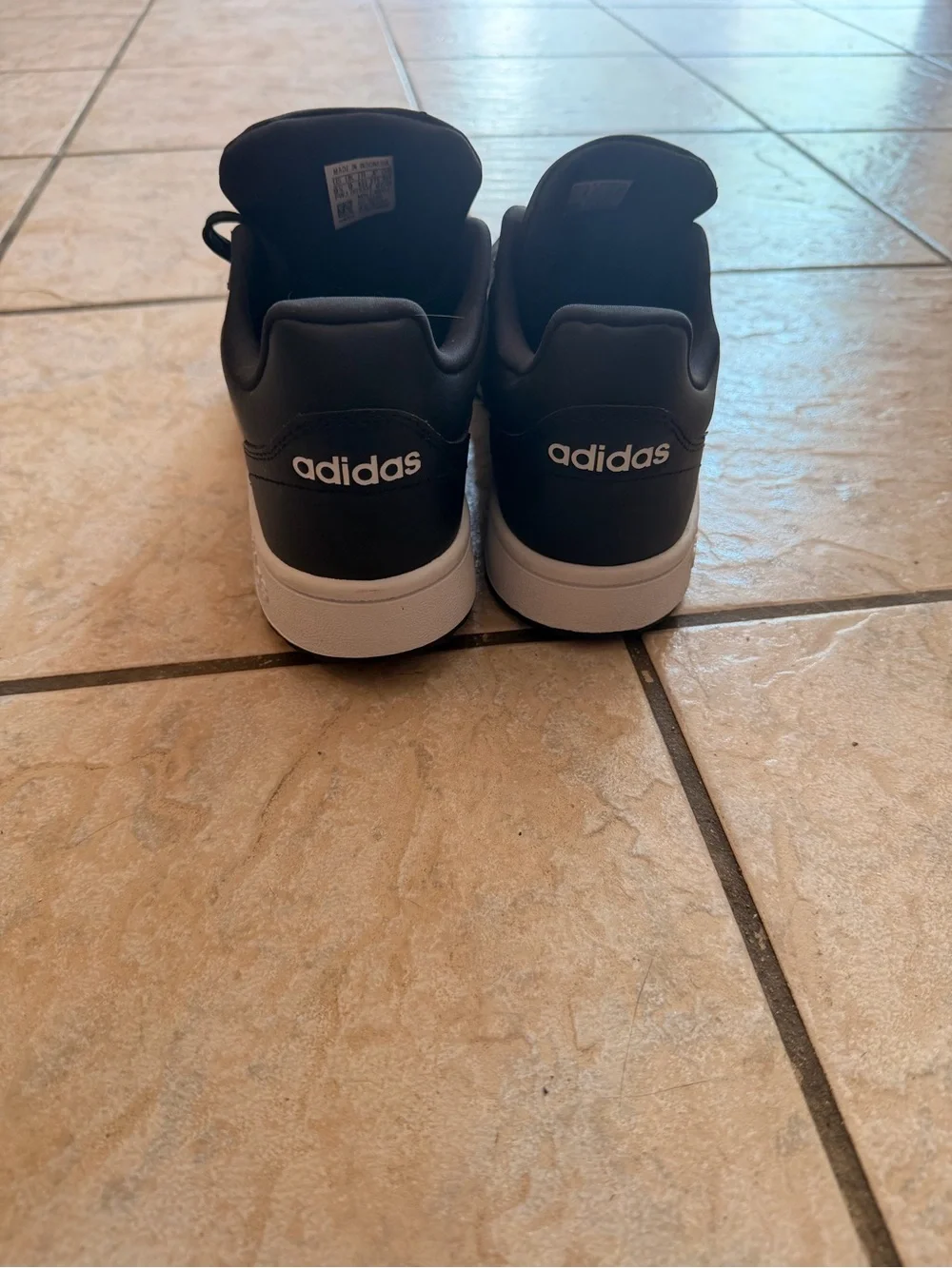 adidas Hoops 3.0 Low Black White Men Size 9.5 Sneakers H00460 Great Condition